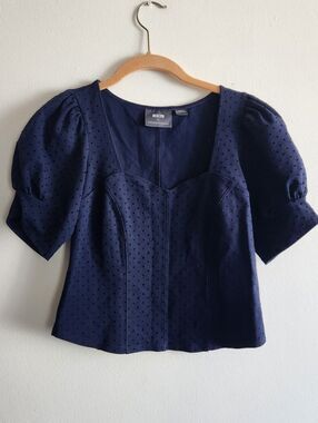 Maeve by Anthropologie Sevigny Top polka dot print in navy blue size XS